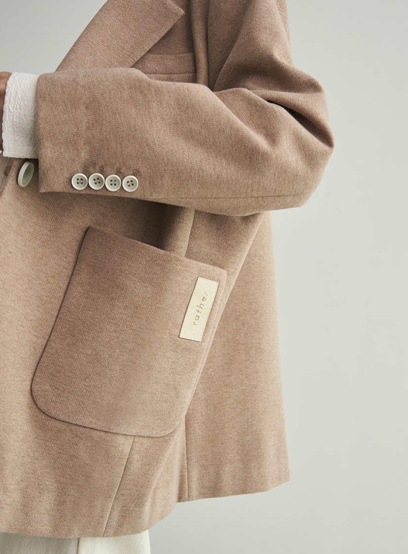 俐落單釦休閒西裝外套